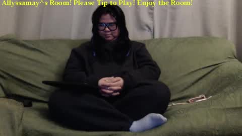 Snapshot of allyssamay chatting on January 15, 3:00 am Allyssamay online show from January 15, 3:00 am