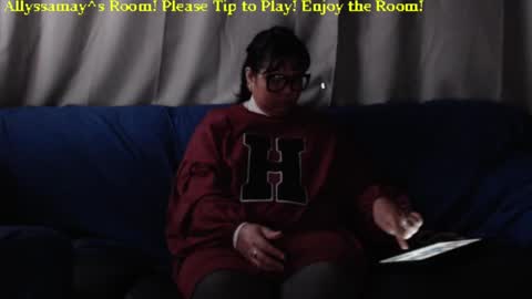 Snapshot of allyssamay chatting on January 27, 7:45 am Allyssamay online show from January 27, 7:45 am