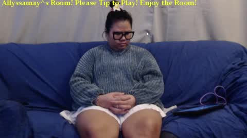 Snapshot of allyssamay chatting on February 8, 6:43 am Allyssamay online show from February 8, 6:43 am