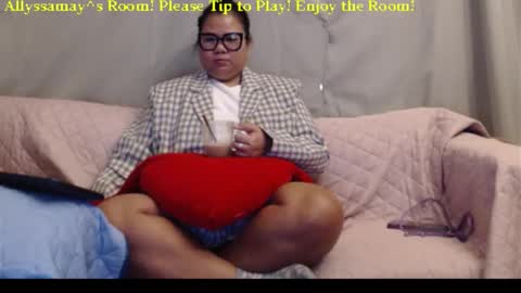 Snapshot of allyssamay chatting on October 29, 3:09 am Allyssamay online show from October 29, 3:09 am