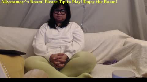 Snapshot of allyssamay chatting on December 4, 4:22 am Allyssamay online show from December 4, 4:22 am