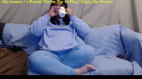 Allyssamay online show from February 2, 4:22 am