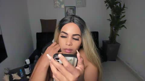 allyssann online show from March 9, 12:10 am