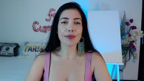 Snapshot of alma_art_ chatting on July 16, 8:26 pm alma_art_ online show from July 16, 8:26 pm