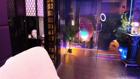 Snapshot of alma_pearl chatting on January 19, 10:06 am Alma online show from January 19, 10:06 am