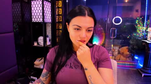 Snapshot of alma_pearl chatting on November 20, 6:57 am Alma online show from November 20, 6:57 am