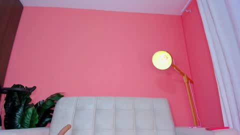 Snapshot of almacastillo2 chatting on January 22, 1:31 am Alma Castillo online show from January 22, 1:31 am