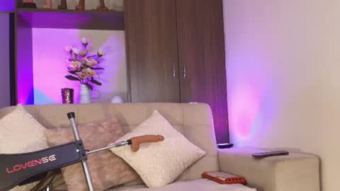 Alma Castillo online show from July 11, 2:03 am