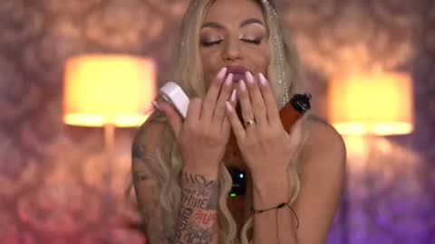 Alma online show from September 12, 7:47 pm