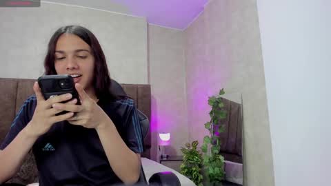 Snapshot of almazz_ chatting on September 15, 7:58 pm Santy online show from September 15, 7:58 pm