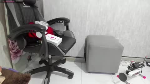 Snapshot of almazz_ chatting on October 13, 7:36 pm Santy online show from October 13, 7:36 pm