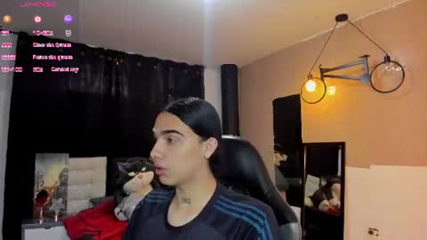 Snapshot of almazz_ chatting on June 20, 11:57 am Santy online show from June 20, 11:57 am