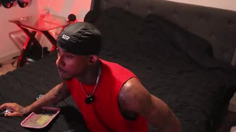 Snapshot of almightycnote chatting on December 17, 3:45 am Almightycnote online show from December 17, 3:45 am