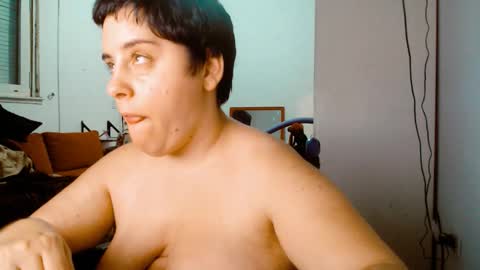 Almond online show from March 1, 3:30 am