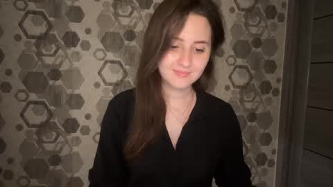 Snapshot of almostinnocent_ chatting on September 19, 9:48 pm Anna online show from September 19, 9:48 pm