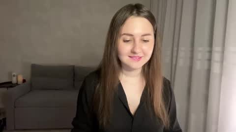 Snapshot of almostinnocent_ chatting on November 24, 7:46 pm Anna online show from November 24, 7:46 pm