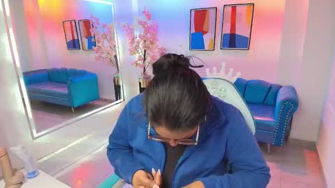 Alondra  online show from November 26, 4:13 am