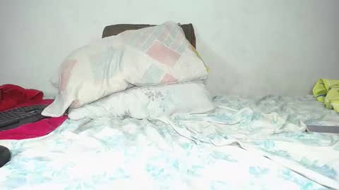 alondra online show from February 12, 8:53 am