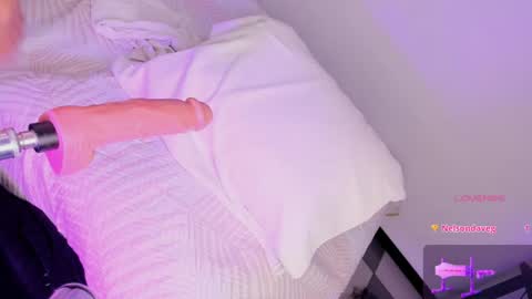 Snapshot of alondra_milff chatting on July 30, 3:16 am ALONDRAMILF online show from July 30, 3:16 am