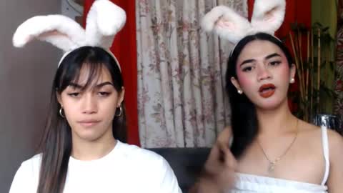 Alondra online show from May 3, 1:28 pm