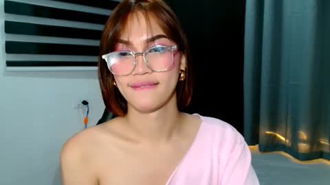Alondra online show from June 14, 6:48 am