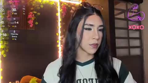 Hazel Bowie online show from June 12, 7:13 pm