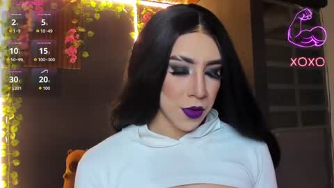 Hazel Bowie online show from July 2, 12:54 am