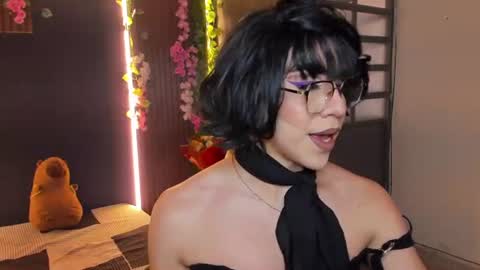 Hazel Bowie online show from July 28, 8:52 pm