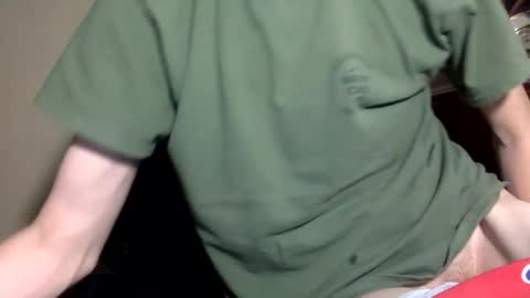 Snapshot of alongwhitedick chatting on October 4, 12:19 am ALongwhitedick online show from October 4, 12:19 am