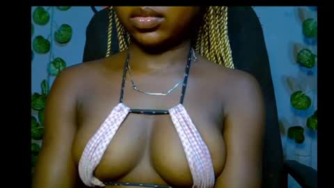 Snapshot of alosexy_bae chatting on June 17, 6:31 pm alo online show from June 17, 6:31 pm