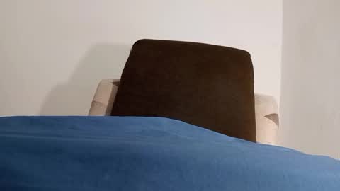 Snapshot of alotofcream chatting on December 30, 3:36 am alotofcream4u online show from December 30, 3:36 am