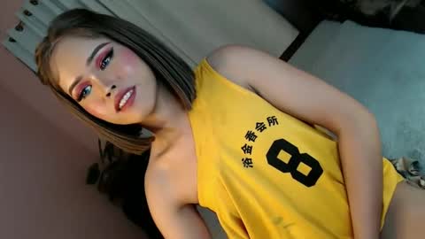 LEXY online show from March 7, 5:49 pm