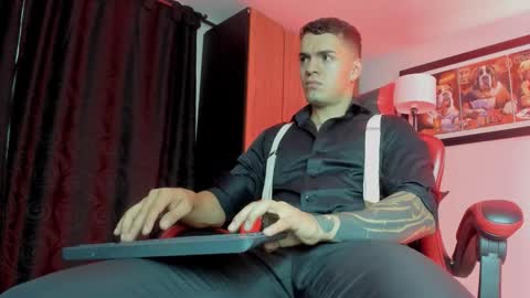 alpha_dominus_ online show from February 10, 5:22 am