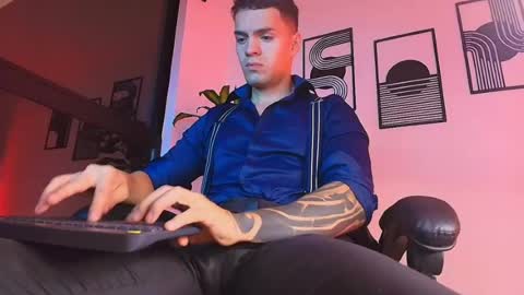 alpha_dominus_ online show from July 7, 3:20 am