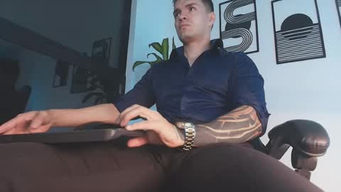 alpha_dominus_ online show from July 26, 3:25 am