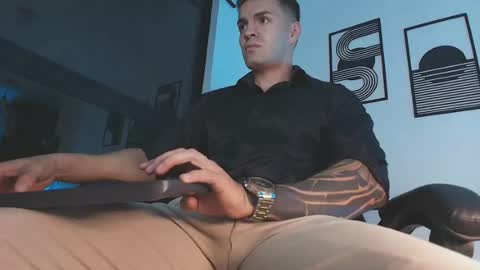 alpha_dominus_ online show from August 3, 3:27 am
