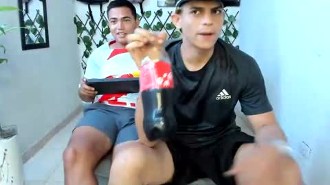 Snapshot of alpha_pprs chatting on December 3, 4:36 am Alpha pprs online show from December 3, 4:36 am