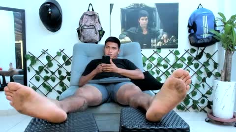 Snapshot of alpha_pprs chatting on December 14, 7:29 am Alpha pprs online show from December 14, 7:29 am