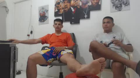 Snapshot of alpha_pprs chatting on December 19, 1:07 am Alpha pprs online show from December 19, 1:07 am