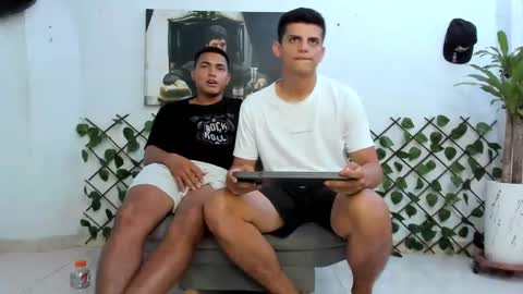 Snapshot of alpha_pprs chatting on December 25, 1:20 am Alpha pprs online show from December 25, 1:20 am