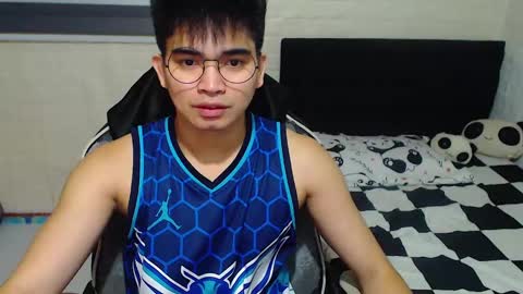 Snapshot of alpha_rider chatting on December 7, 11:40 am Angelo online show from December 7, 11:40 am