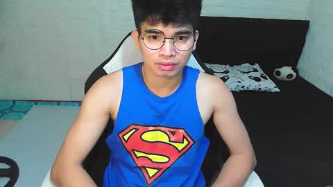 Snapshot of alpha_rider chatting on October 23, 10:58 am Angelo online show from October 23, 10:58 am