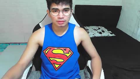 Snapshot of alpha_rider chatting on November 17, 5:35 am Angelo online show from November 17, 5:35 am