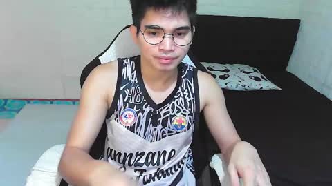 Snapshot of alpha_rider chatting on November 22, 6:45 am Angelo online show from November 22, 6:45 am