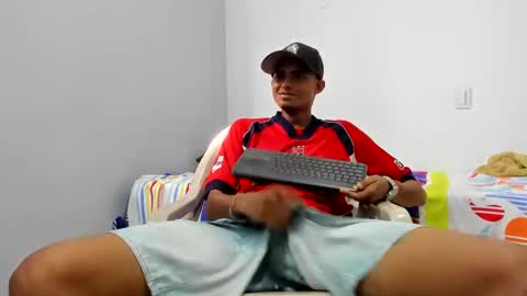 Snapshot of alpha_smit chatting on January 26, 7:31 pm alpha smit online show from January 26, 7:31 pm