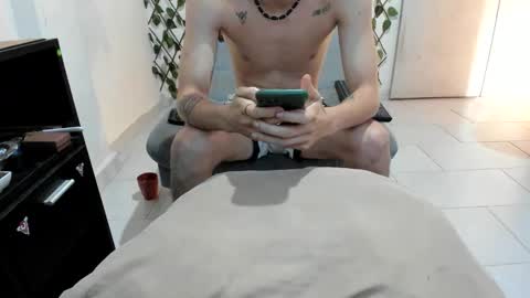 Snapshot of alpha_smit chatting on October 28, 9:50 pm alpha smit online show from October 28, 9:50 pm