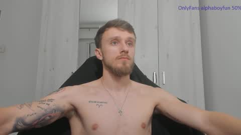 Snapshot of alphaboyfun chatting on December 12, 4:26 am Andi online show from December 12, 4:26 am