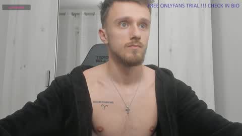 Snapshot of alphaboyfun chatting on December 27, 7:57 pm Andi online show from December 27, 7:57 pm