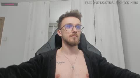 Snapshot of alphaboyfun chatting on January 2, 6:07 am Andi online show from January 2, 6:07 am