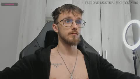 Snapshot of alphaboyfun chatting on January 11, 4:59 am Andi online show from January 11, 4:59 am